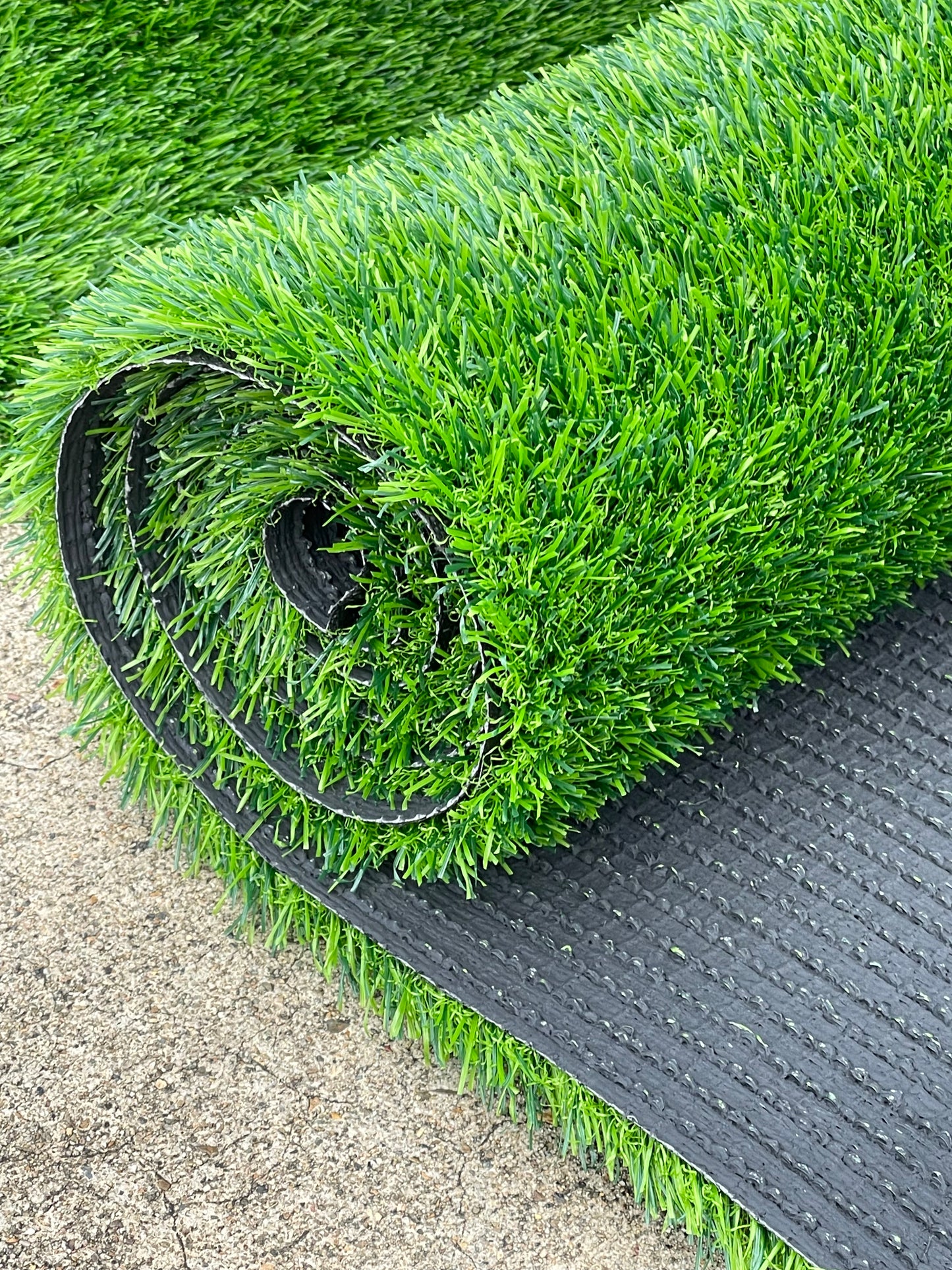 25mm Green 1 sqaure meter Artificial Grass Turf - 25mm Height, 21000 Density | Synthetic Lawn | UV Resistant | Pet & Kids Friendly | Fake Grass Mat | Outdoor Landscaping AG102500