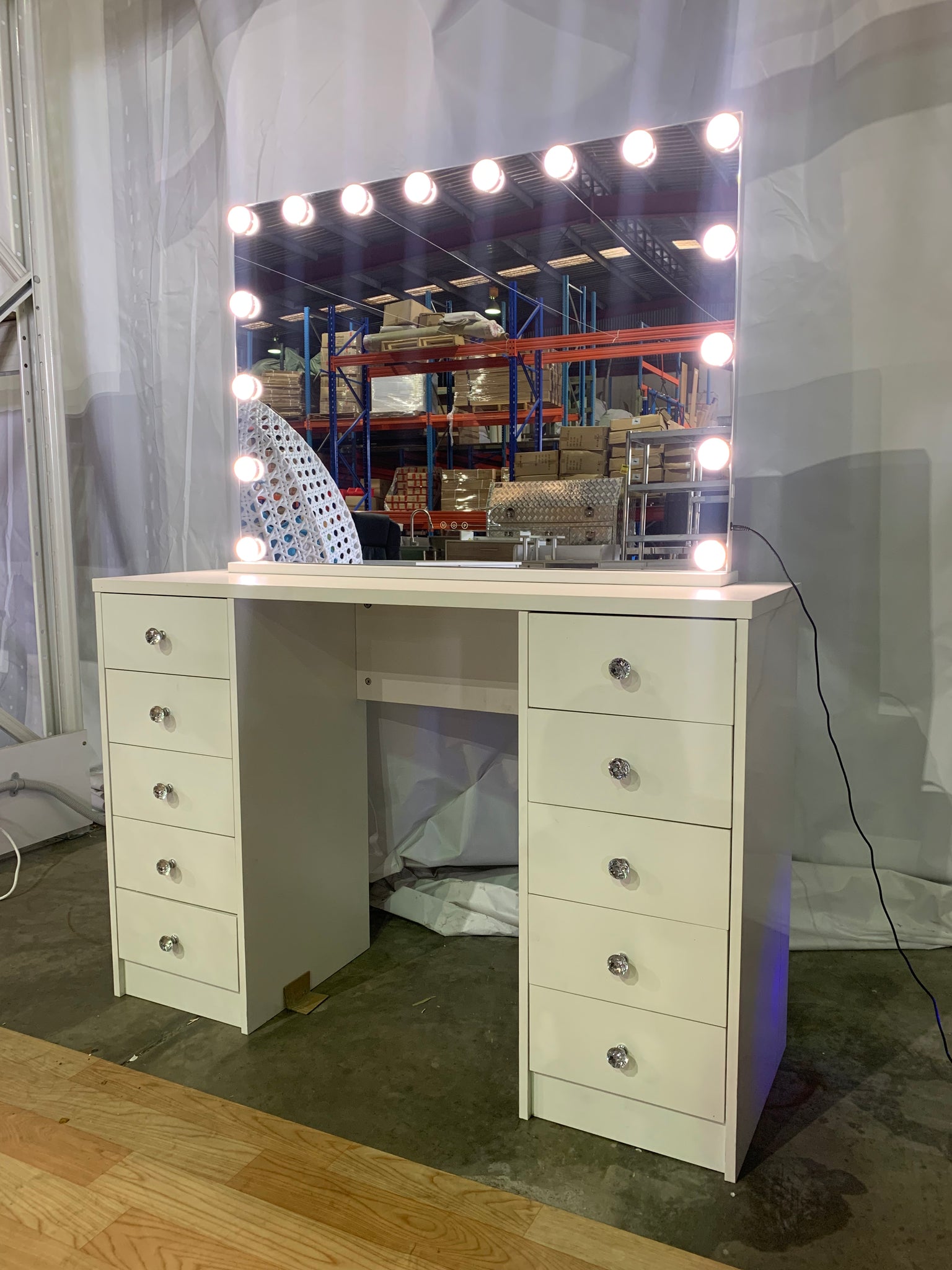 WHITE MAKE-UP DRESSER TABLE WITH LED MIRROR WITH 10 DRAWERS KL-DS07