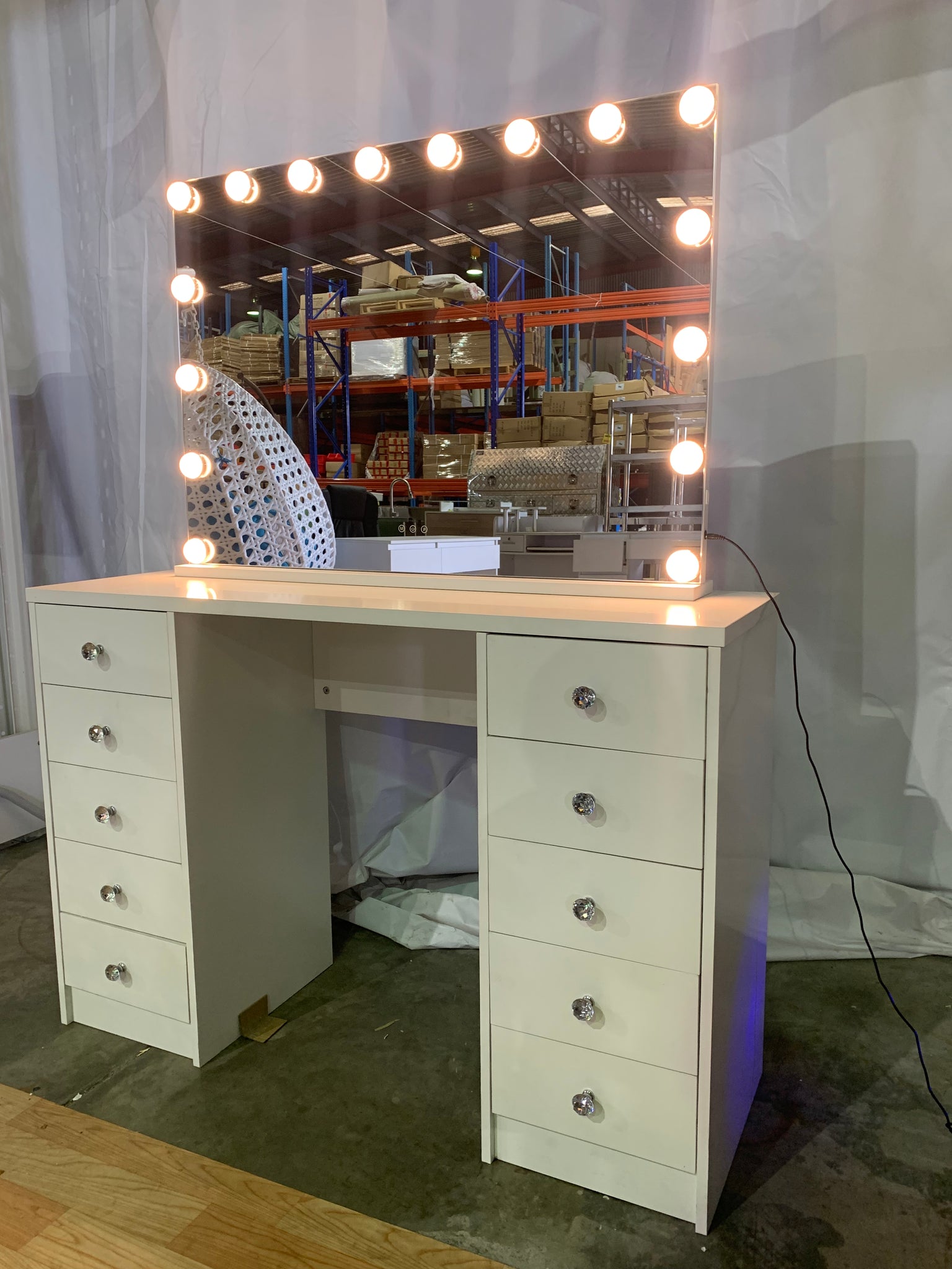 WHITE MAKE-UP DRESSER TABLE WITH LED MIRROR WITH 10 DRAWERS KL-DS07