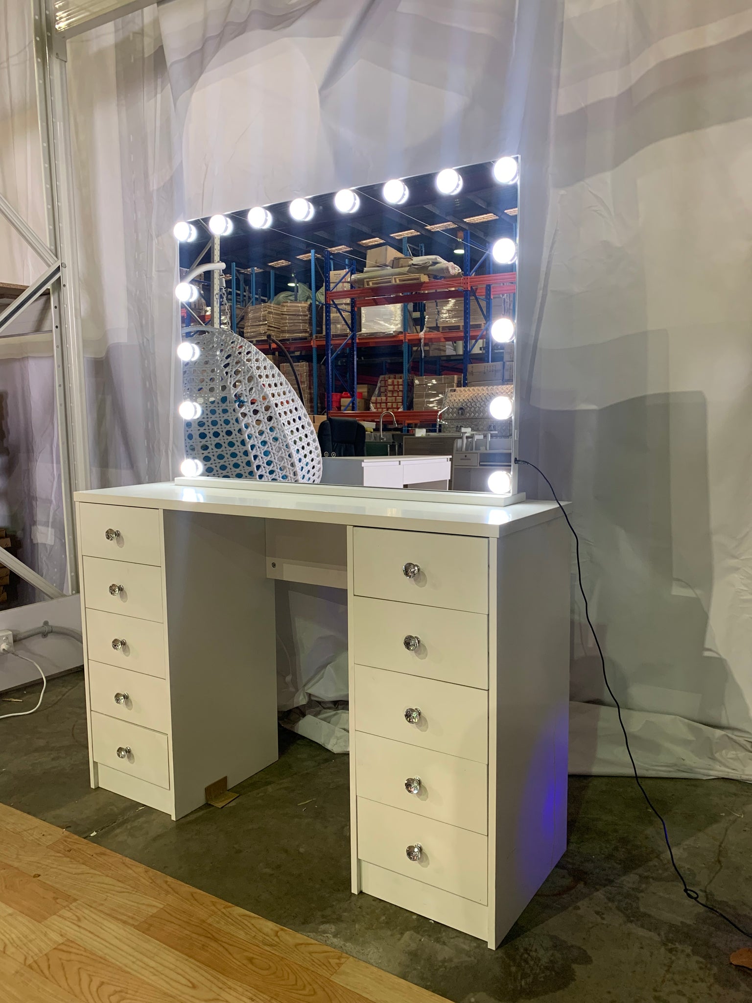 WHITE MAKE-UP DRESSER TABLE WITH LED MIRROR WITH 10 DRAWERS KL-DS07