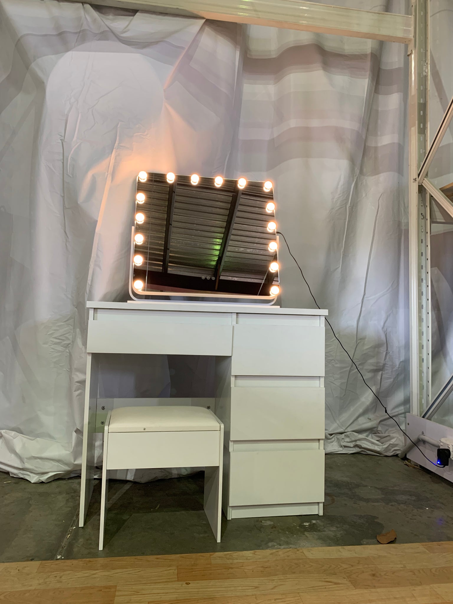 20% off (Brisbane only) WHITE MAKE-UP DRESSER TABLE WITH LED MIRROR WITH DRAWERS & PULL OUT CHAIR KLDS05