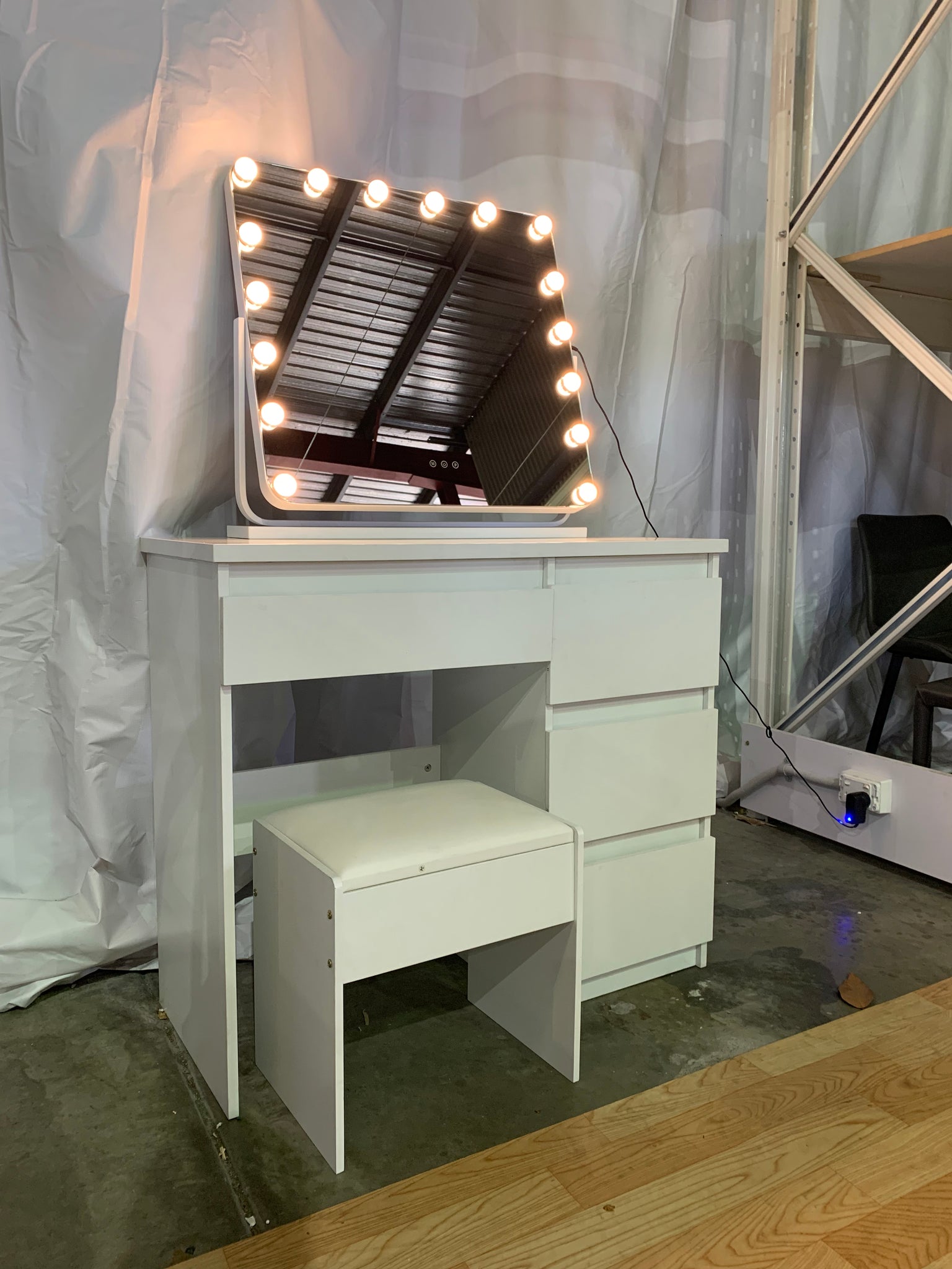 20% off (Brisbane only) WHITE MAKE-UP DRESSER TABLE WITH LED MIRROR WITH DRAWERS & PULL OUT CHAIR KLDS05