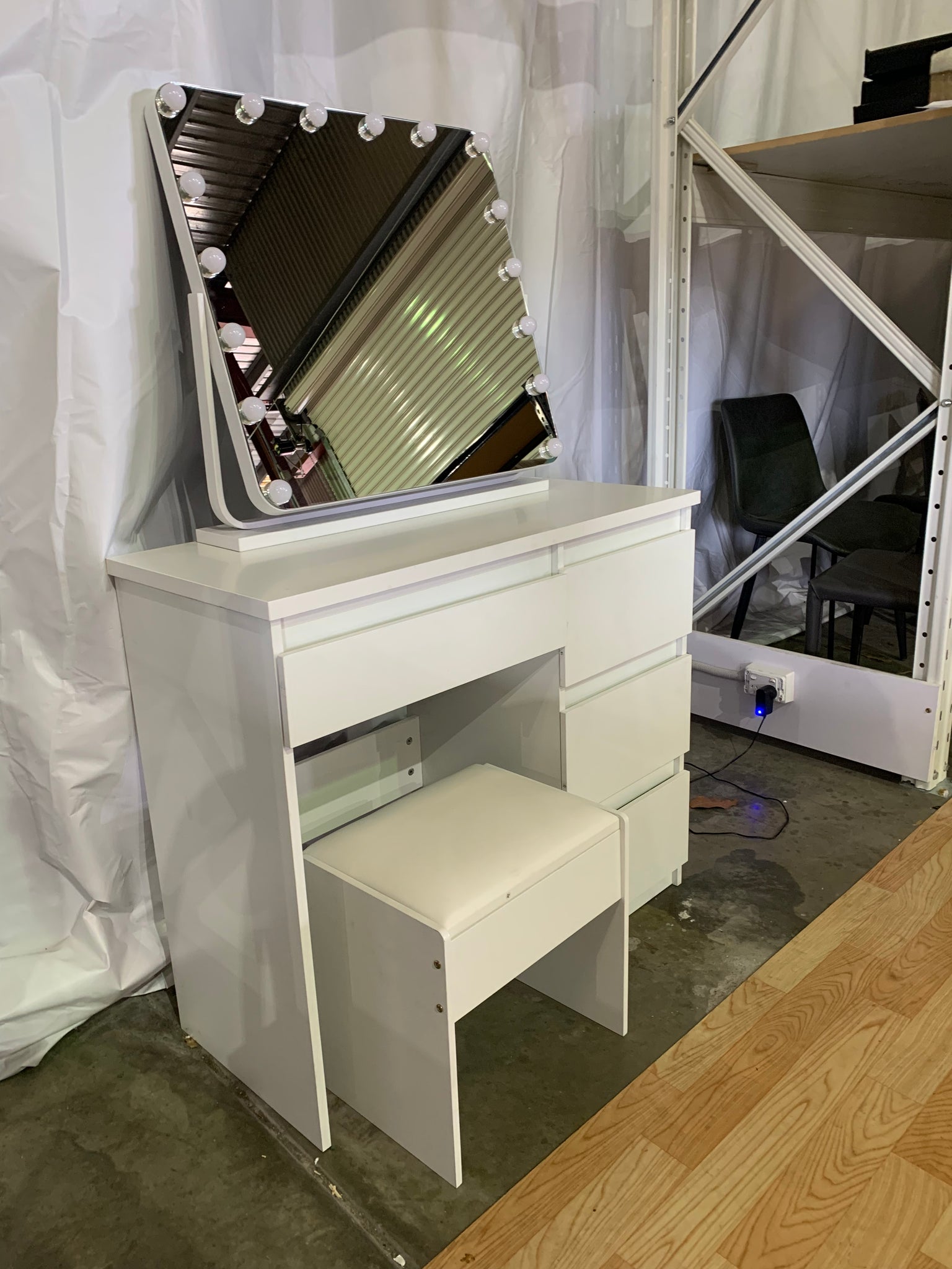 20% off (Brisbane only) WHITE MAKE-UP DRESSER TABLE WITH LED MIRROR WITH DRAWERS & PULL OUT CHAIR KLDS05