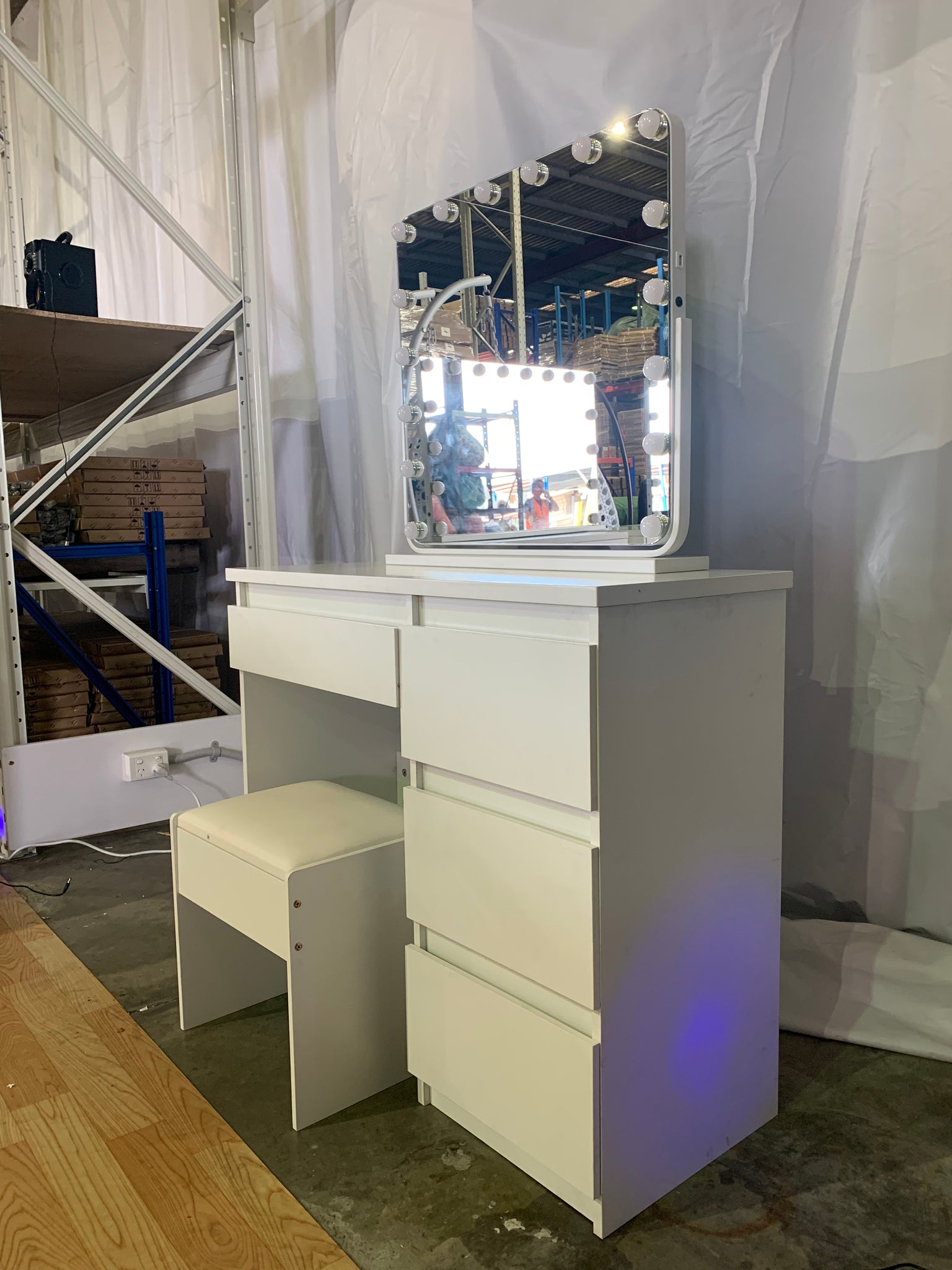 20% off (Brisbane only) WHITE MAKE-UP DRESSER TABLE WITH LED MIRROR WITH DRAWERS & PULL OUT CHAIR KLDS05