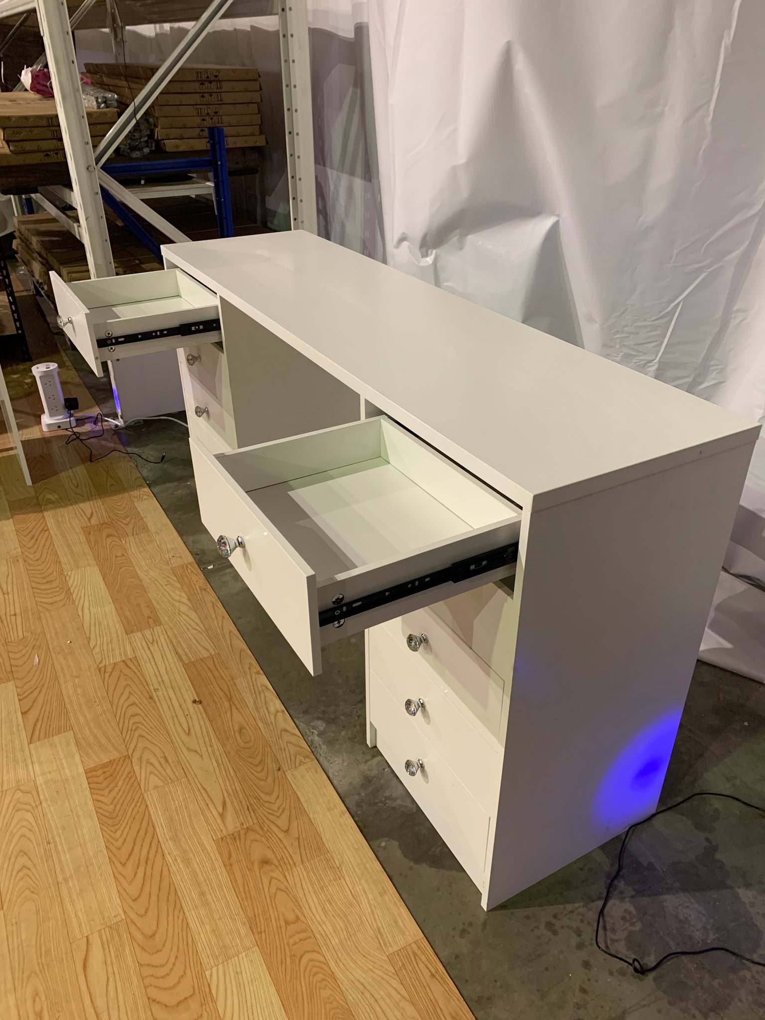 WHITE MAKE-UP DRESSER TABLE WITH LED MIRROR WITH 10 DRAWERS KL-DS06