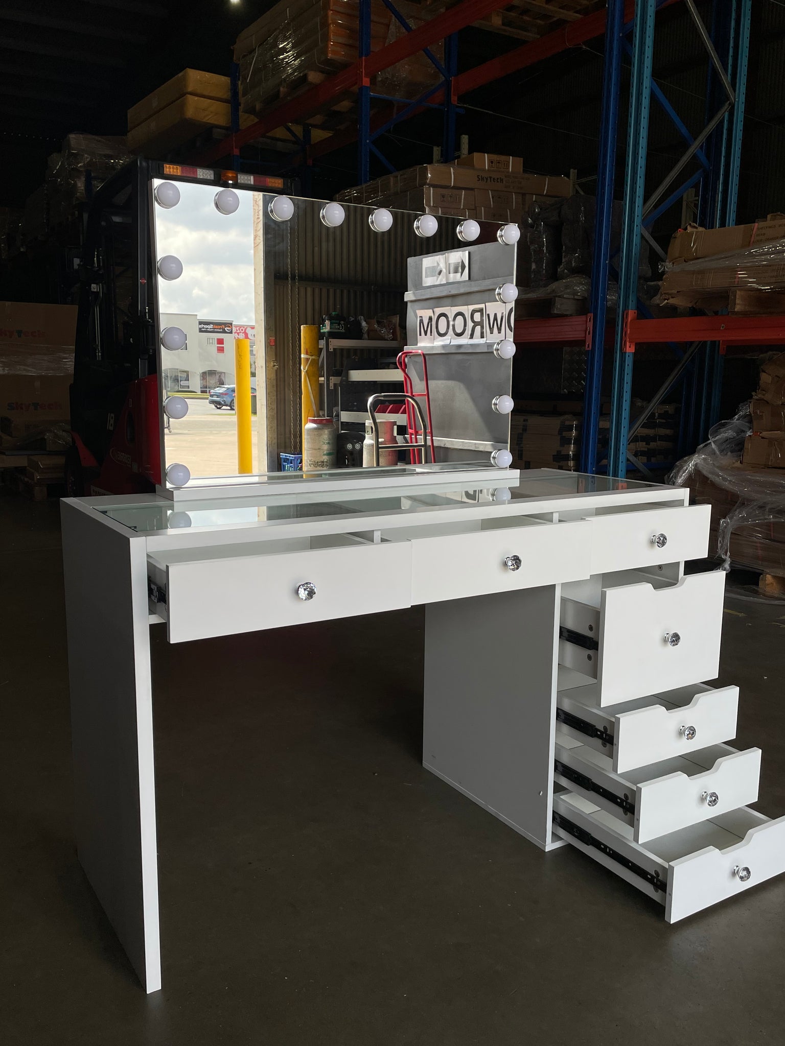 (Brisbane Pick Up Only) WHITE MAKE-UP DRESSER TABLE WITH LED MIRROR WITH 7 DRAWERS WITH LED MIRROR KL-DS10N (NO STOOL)