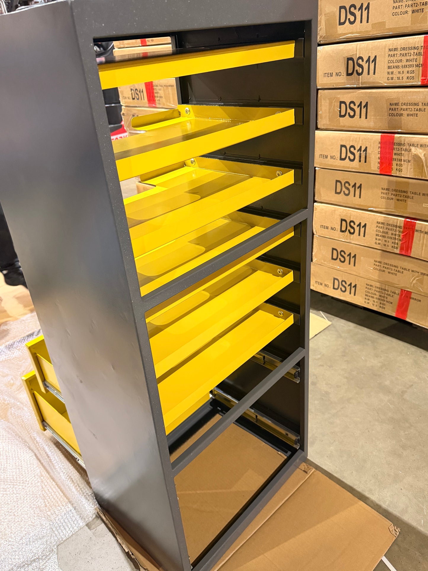 (Brisbane & Mel Only)  VST101 LOCKABLE HEAVY DUTY WORKSHOP STORAGE CABINET WITH TRAY AND DRAWER 1220MM*525MM*395MM