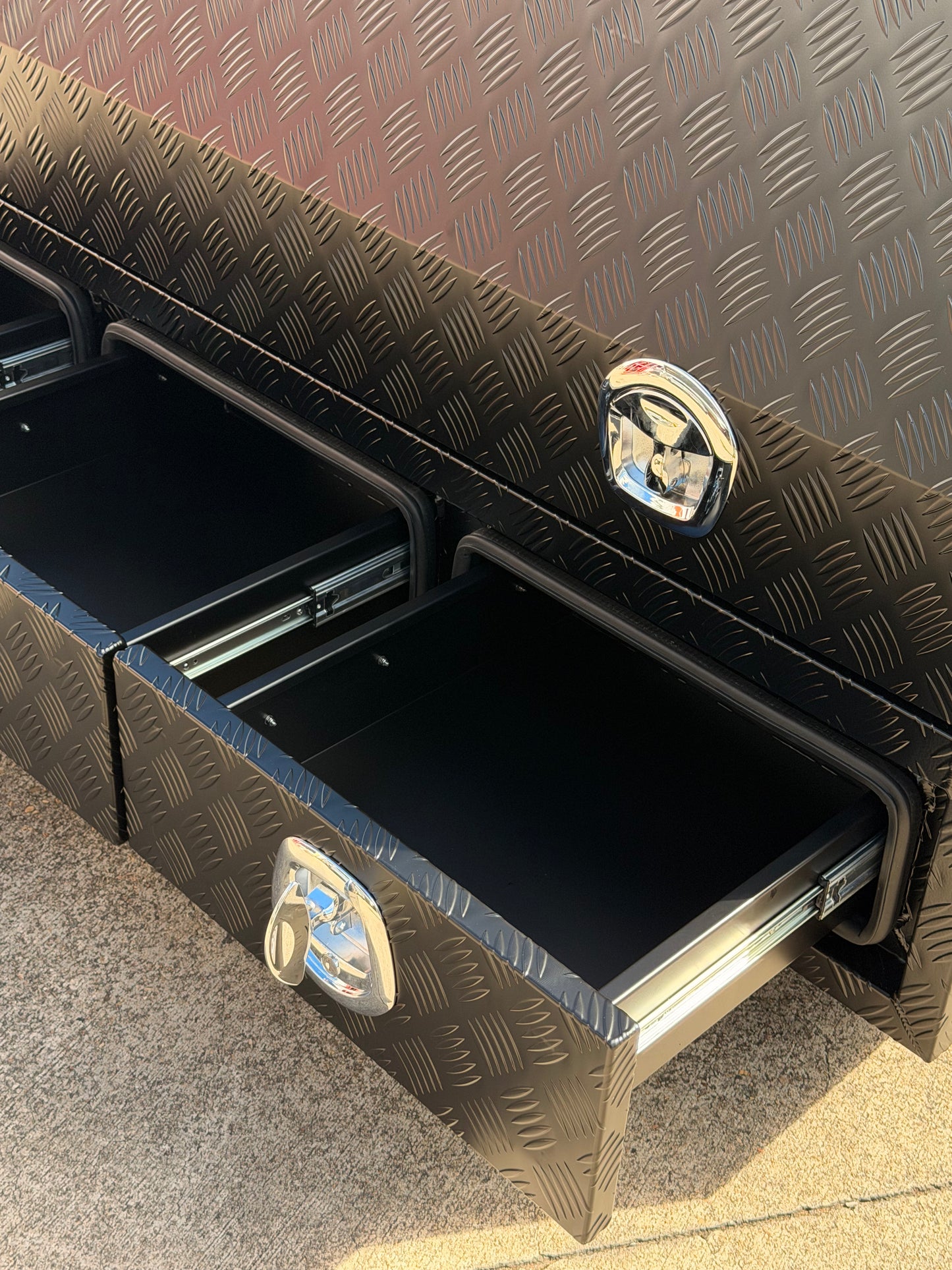 Aluminium Checkerplate UTE Tool Box 170cm 3 Drawers Adjustable Shelf