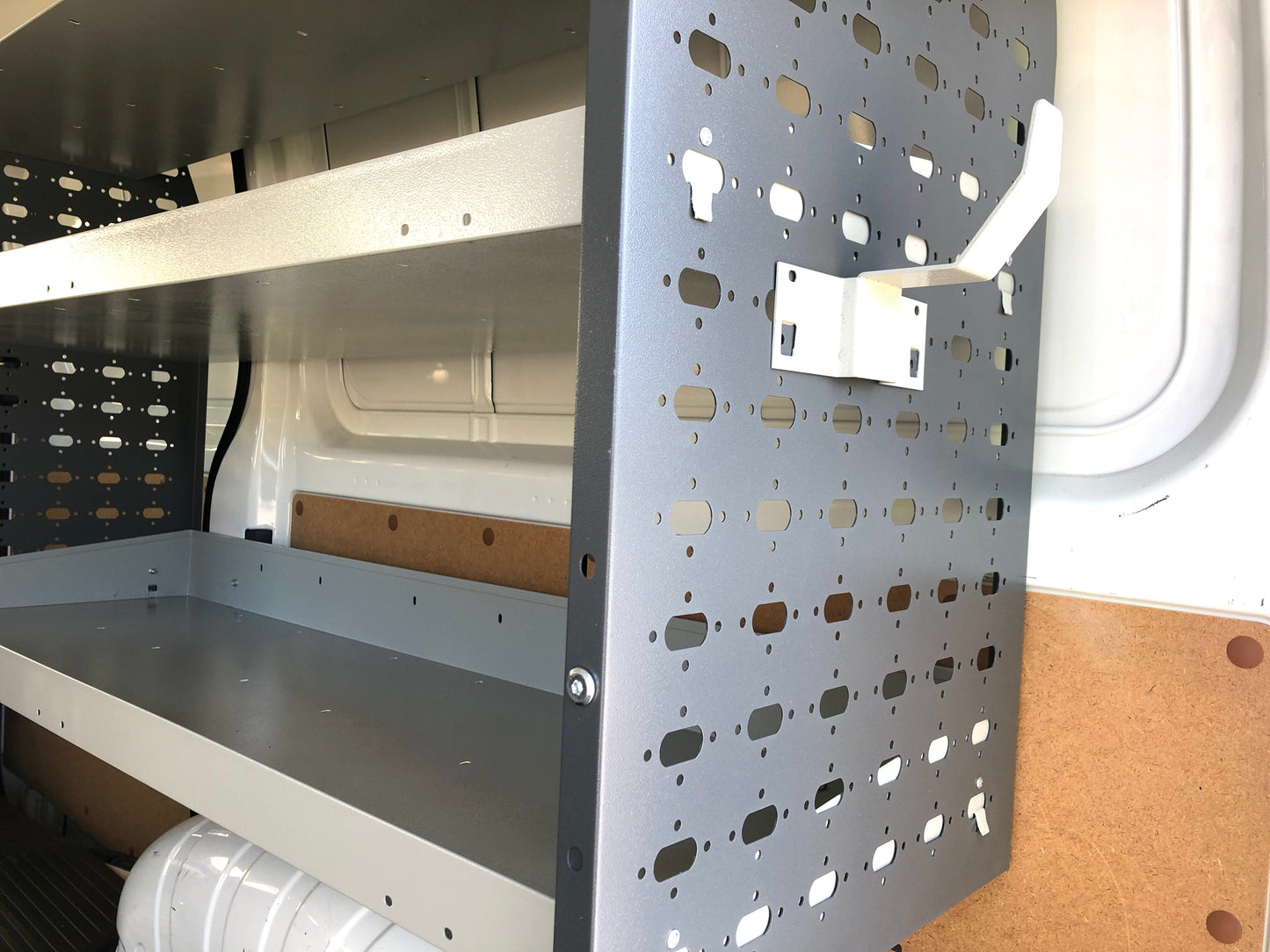 4-Tier Van Shelving Unit with Narrow Storage Bins 85x43x129cm