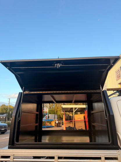 1500 × 1770 × 850mm Aluminium Ute Canopy – Black