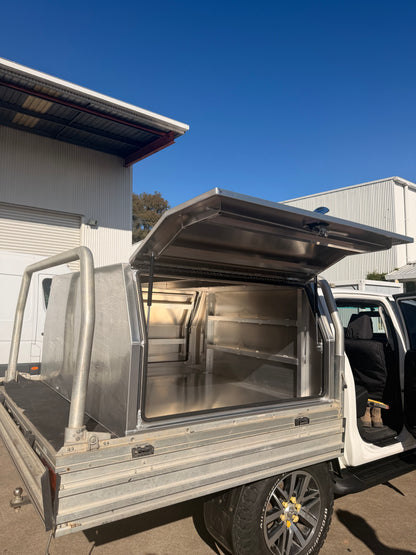 1500 × 1770 × 850mm Aluminium Ute Canopy – Silver