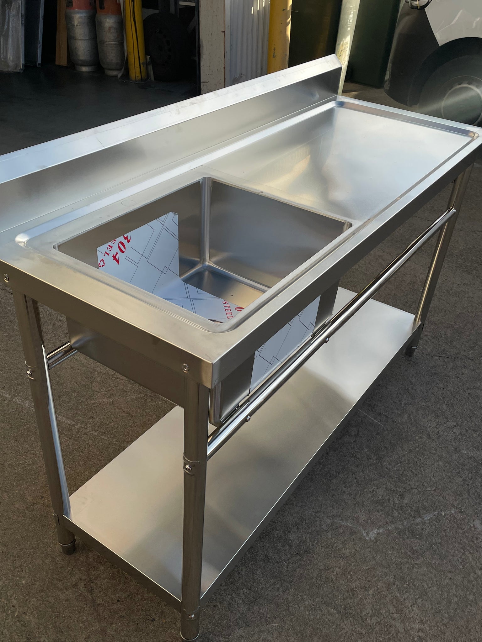 (BRISBANE ONLY) 1500mmW X 600mm D X 900mm H Single Left Stainless Steel Commerical Kitchen Sink With 120mm Splashback