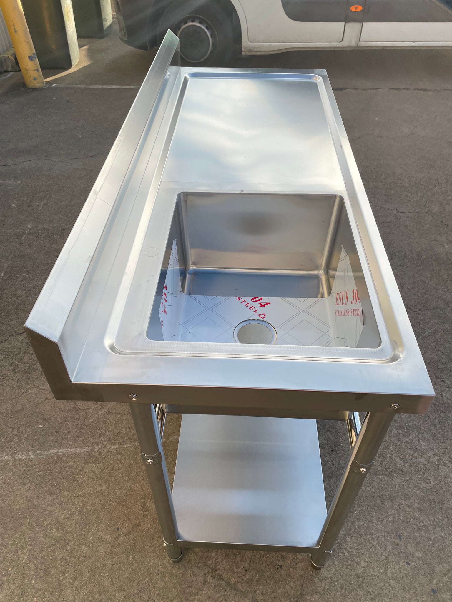 (BRISBANE ONLY) 1500mmW X 600mm D X 900mm H Single Left Stainless Steel Commerical Kitchen Sink With 120mm Splashback