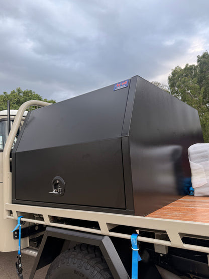 1200 × 1770 × 850mm Aluminium Ute Canopy – Black
