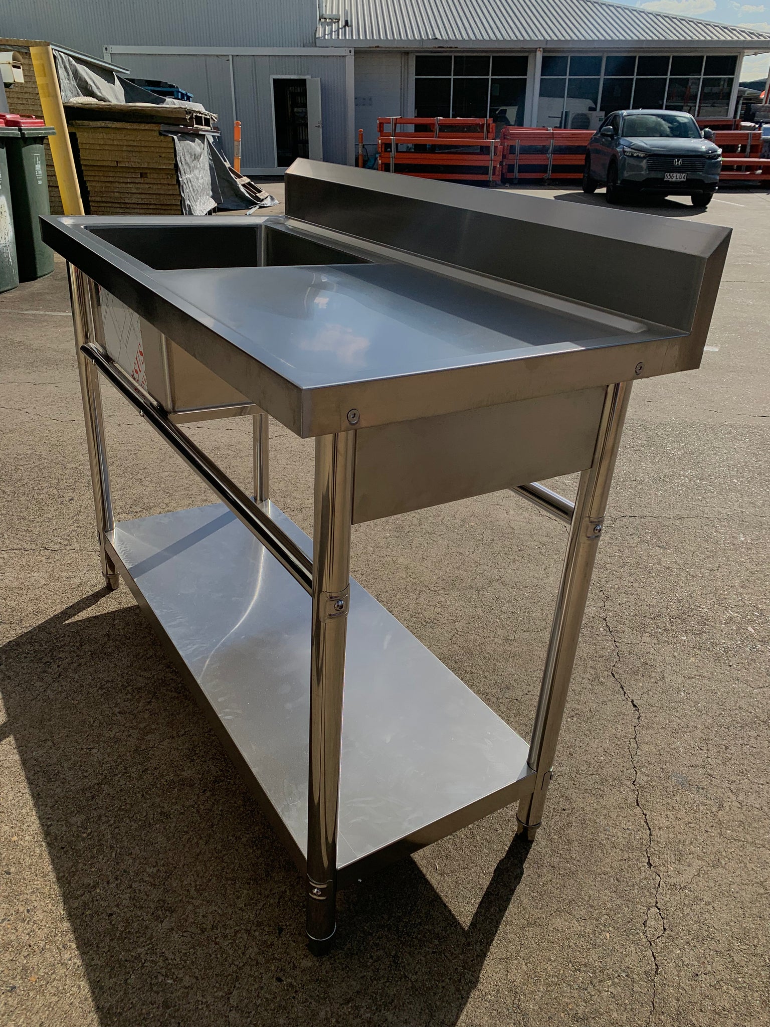(BRISBANE ONLY) 1500mmW X 600mm D X 900mm H Single Left Stainless Steel Commerical Kitchen Sink With 120mm Splashback