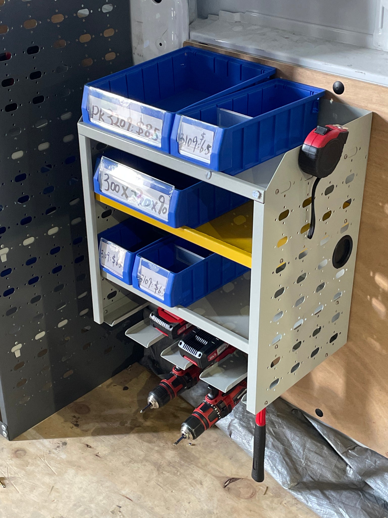 WALL-MOUNT 3 TIER RACK WITH DRILL HOLDERS VSA29