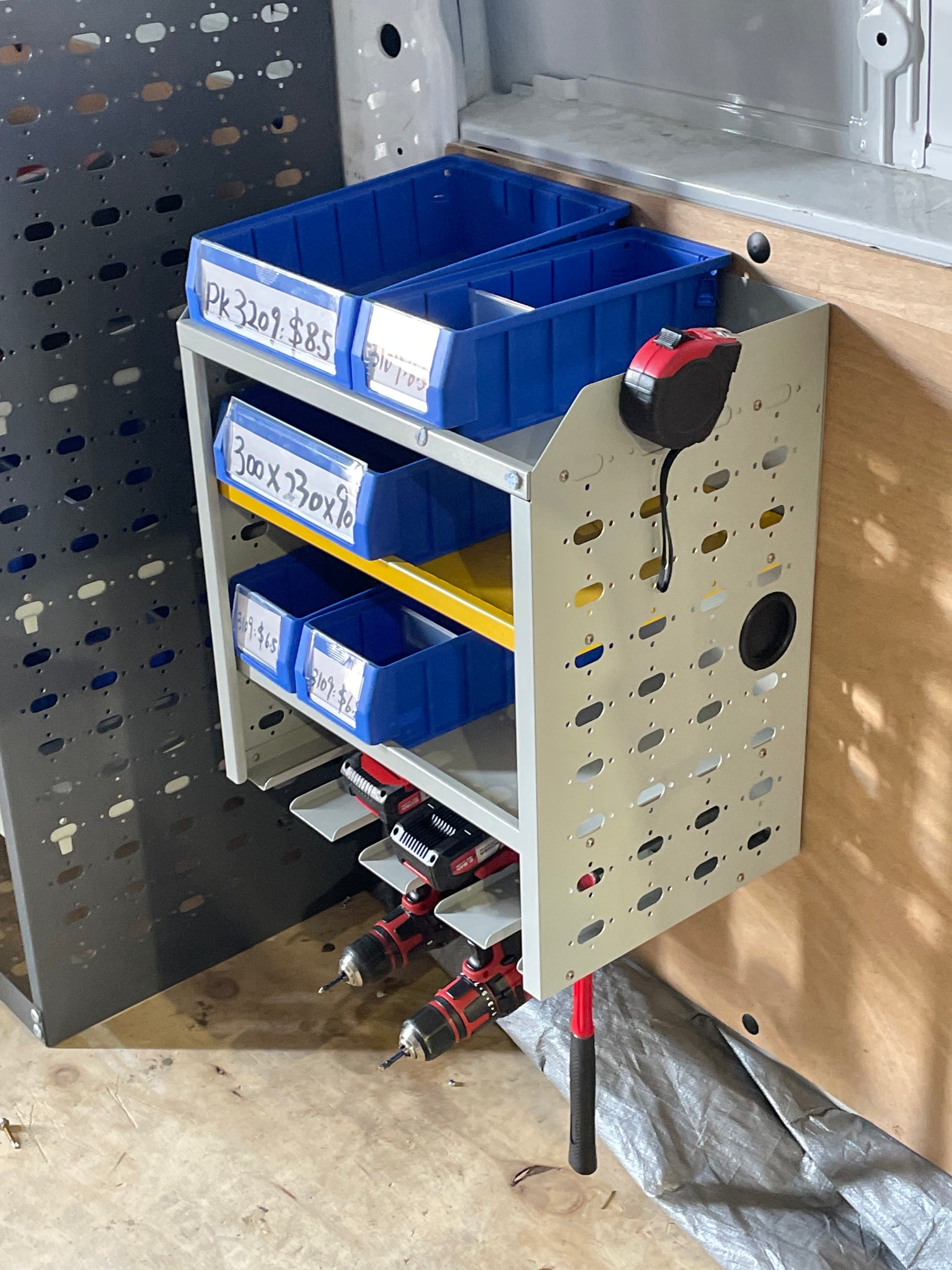 WALL-MOUNT 3 TIER RACK WITH DRILL HOLDERS VSA29