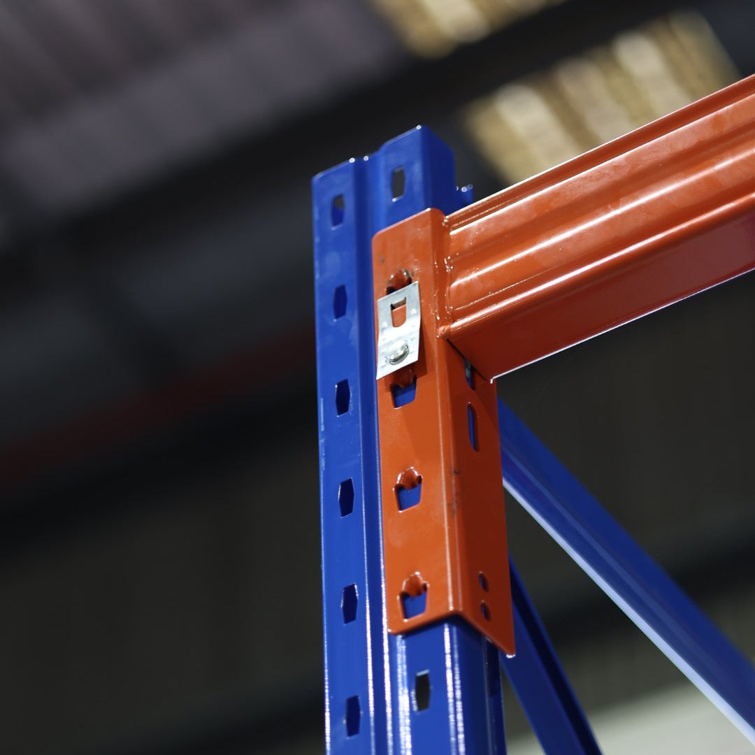 2591mm Steel Pallet Racking Beam – Orange, 2-Tonne Capacity