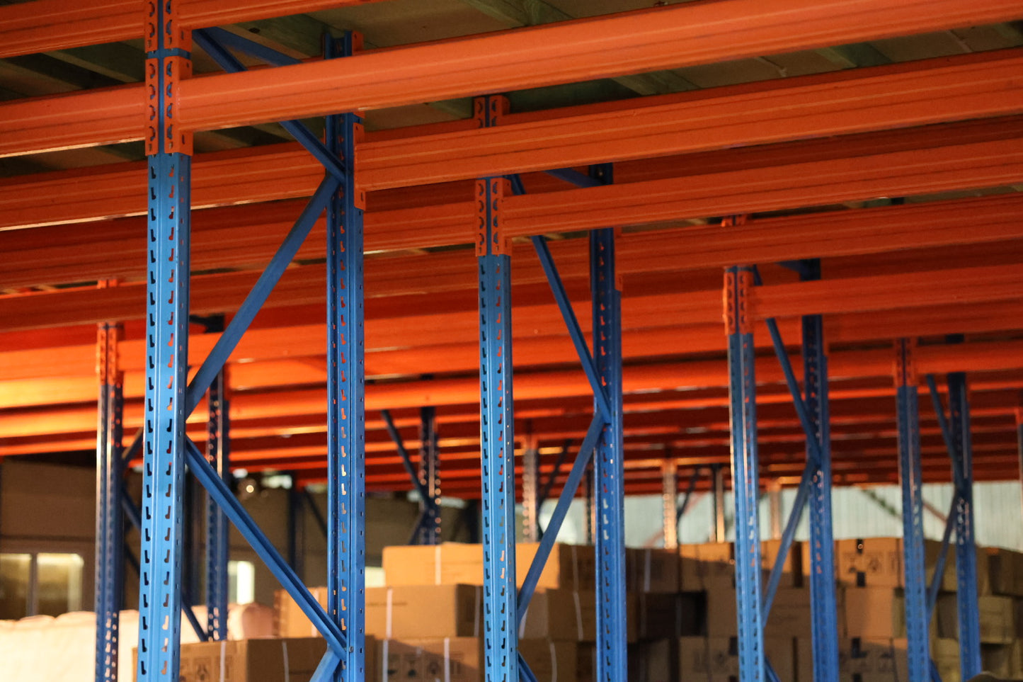 2591mm Steel Pallet Racking Beam – Orange, 2-Tonne Capacity