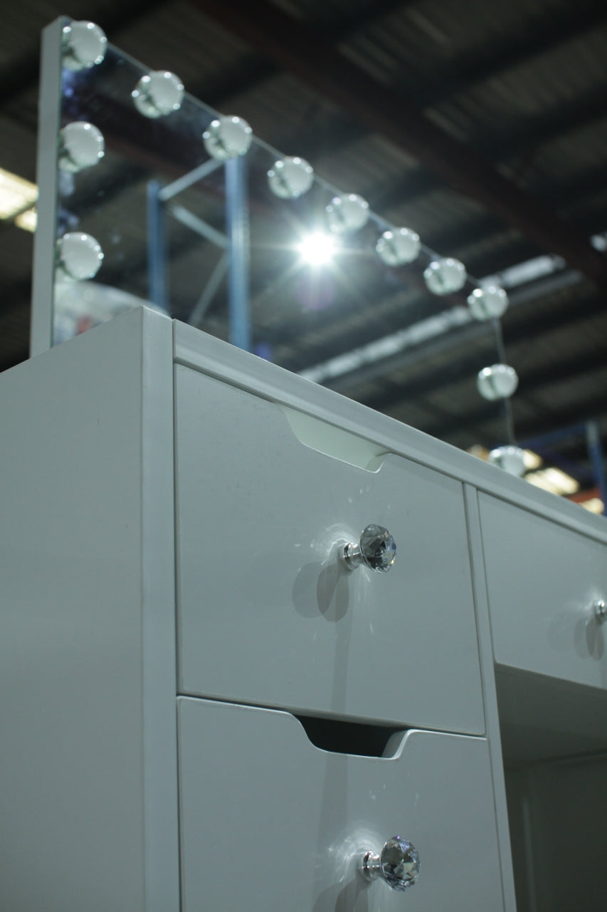 KL-DS11N TB（Brisbane Pick Up)  WHITE GLASS TOP MAKE-UP DRESSER TABLE WITH 9 DRAWERS KL-DS11N (NO STOOL)