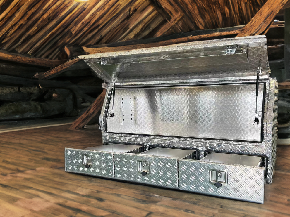 Aluminium Checkerplate UTE Tool Box 170cm – 3 Drawers & Shelf