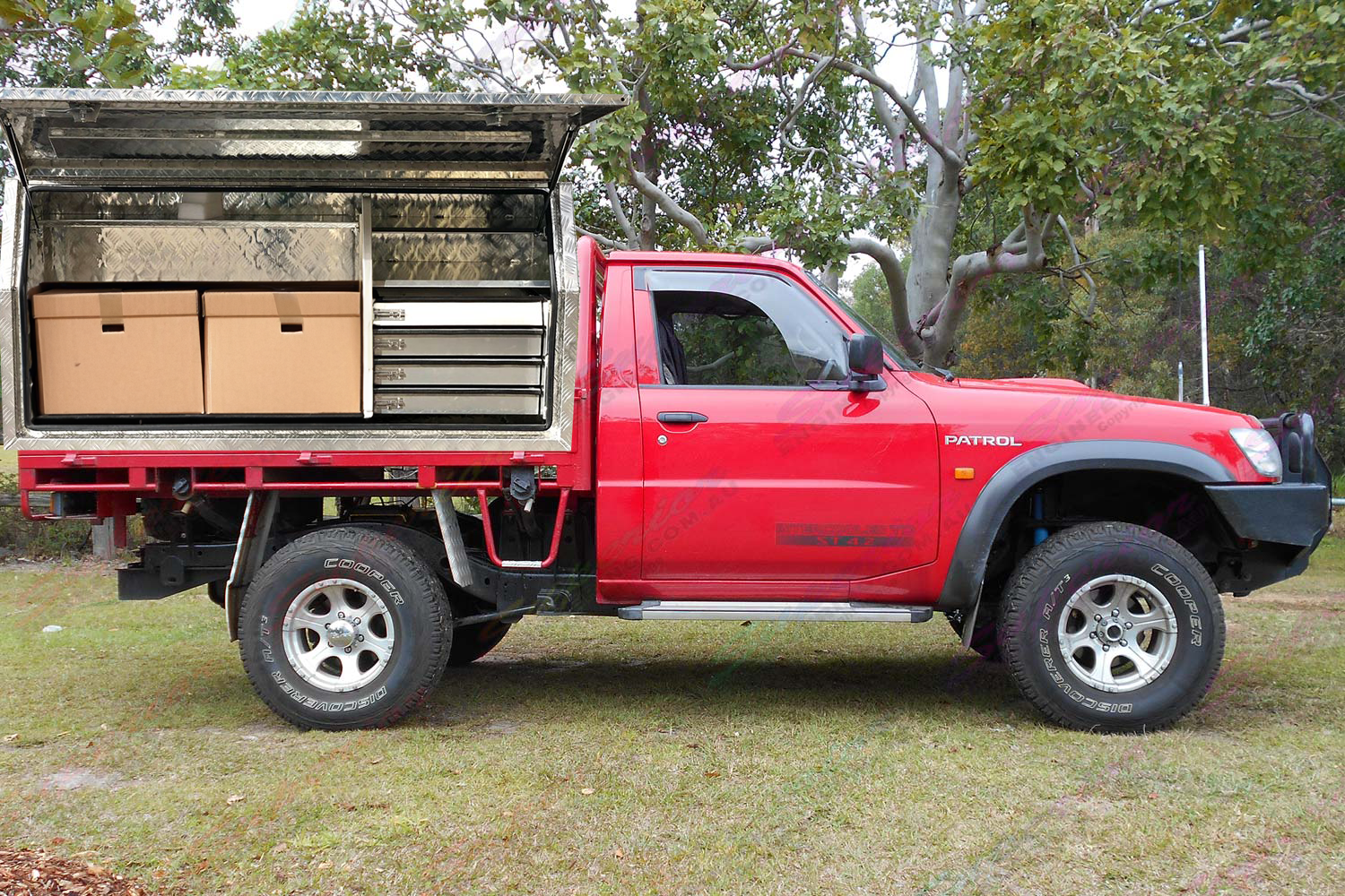 (Full Open) 170cm(L) x 60cm(D) x 80cm(H) Aluminum Checkerplate Tool Box for UTE & Trailer Storage (4x drawers + Adjustable Shelf) (Sliver)