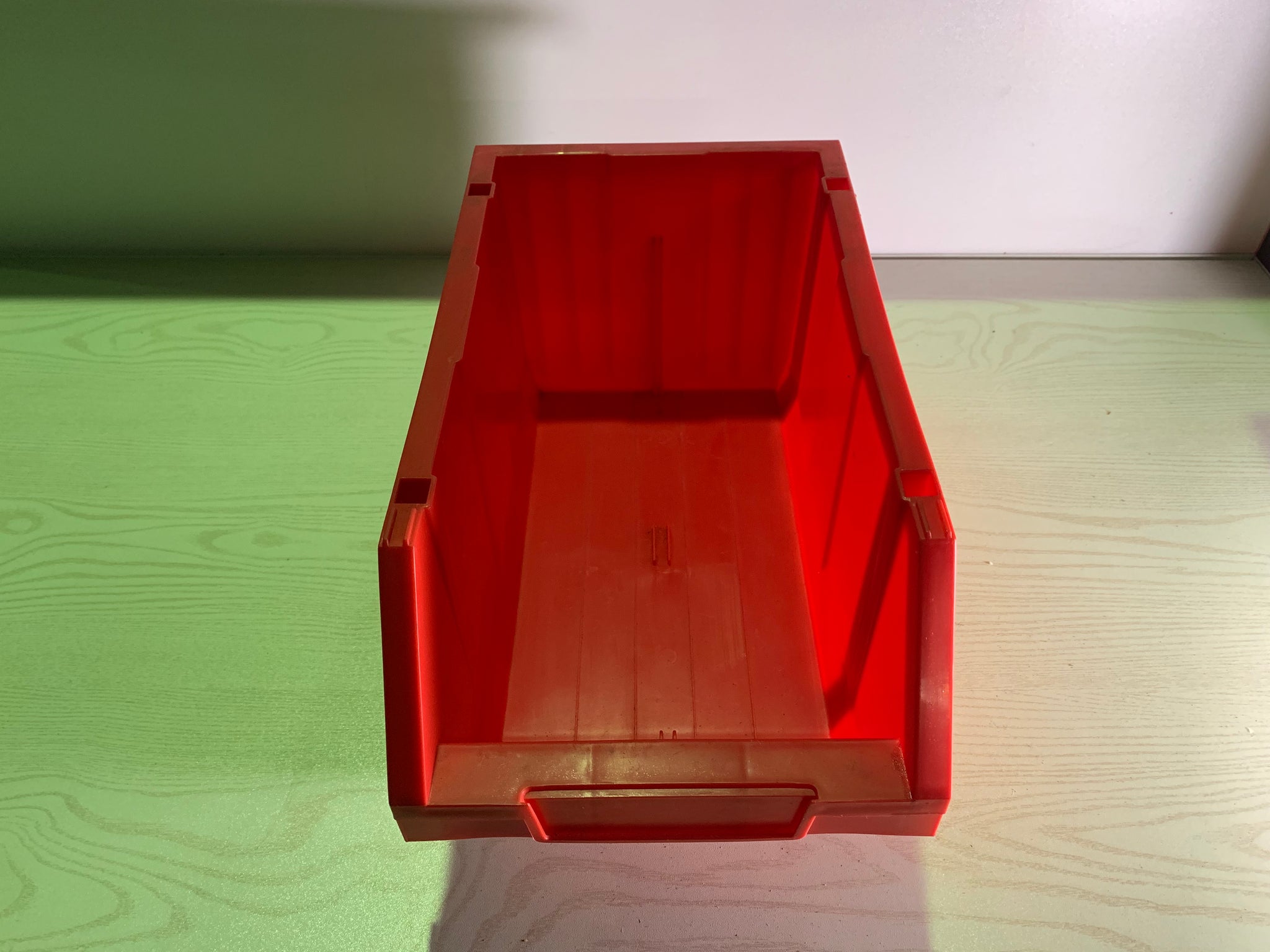 RED PLASTIC STACKABLE SPACE SAVING STORAGE BIN PK008